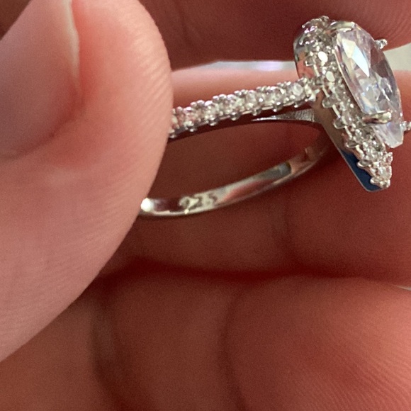 New Pear Cut 925 Silver Diamond Ring - Picture 7 of 8